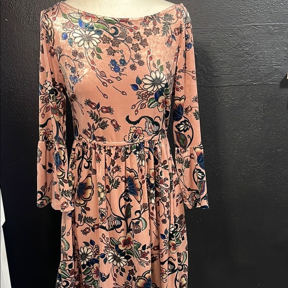 Easel Floral Pink Dress - Picture 1 of 10